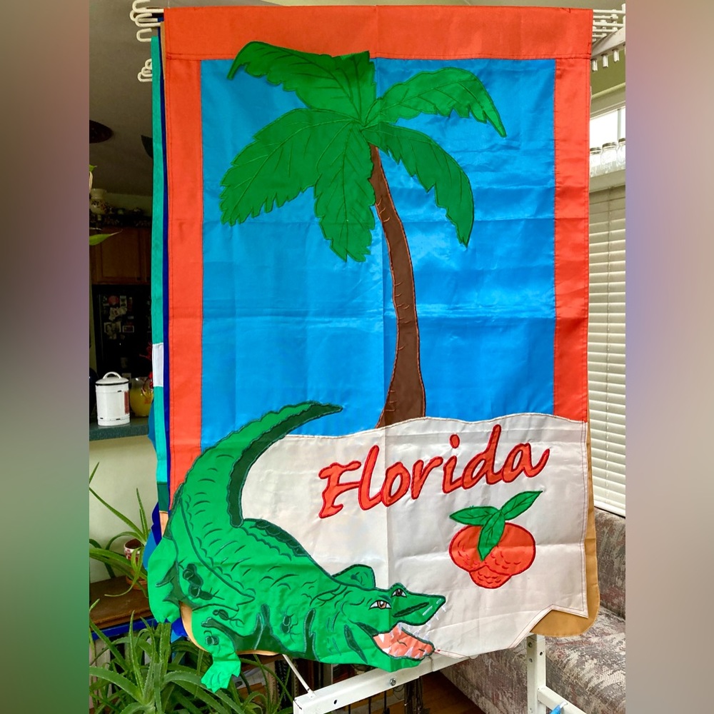 Sculpted ‘Florida’ Flag / Banner (43” x 28”)